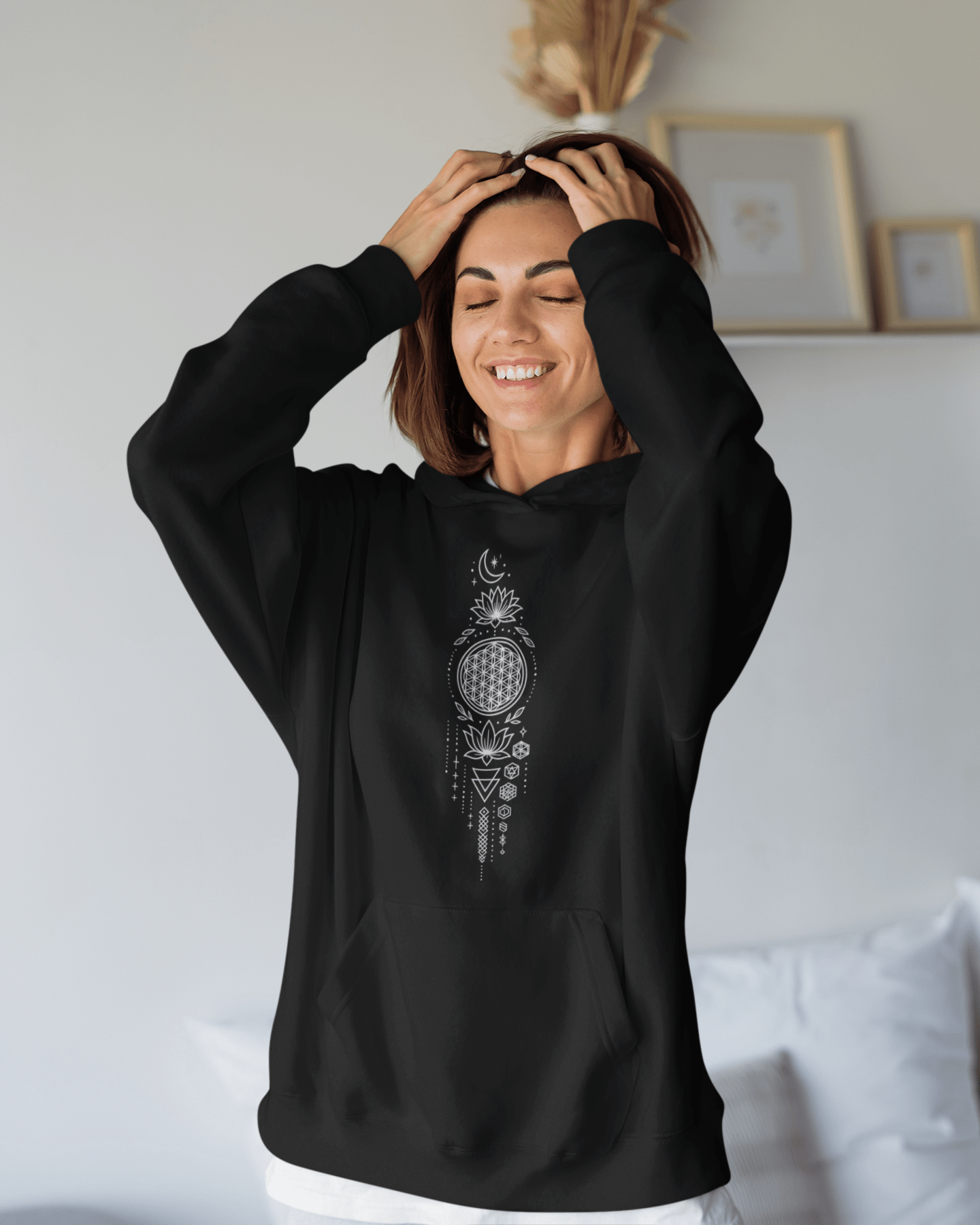 Spiritueller Hoodie mit Geometrie & Lotus – Boho Kapuzenpullover – Unisex – Achtsamkeit & Energie – Mandala Design - Unisex - Kapuzenpullover - YogaStylz