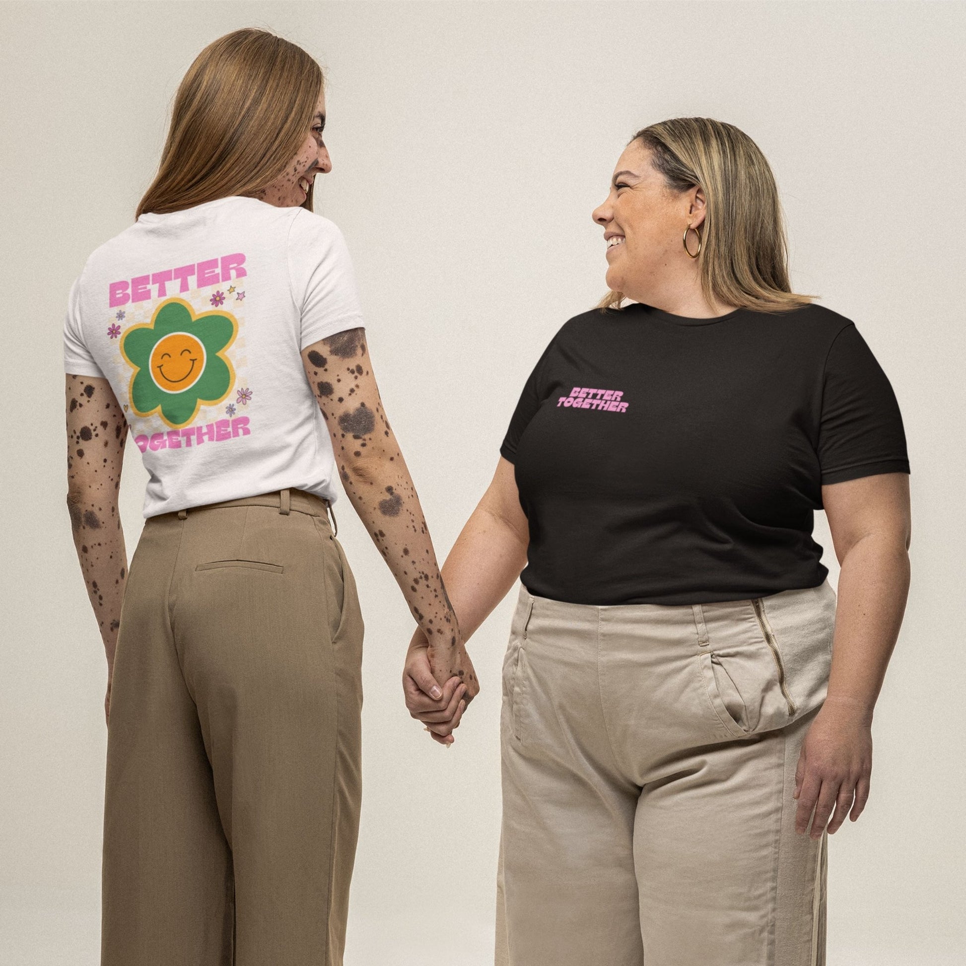Better Together T-Shirt, Bio Unisex T-Shirt, Blumen Shirt mit Spruch - YogaStylz