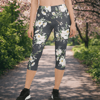Capri - Leggings – Weißes Blumenmuster - YogaStylz