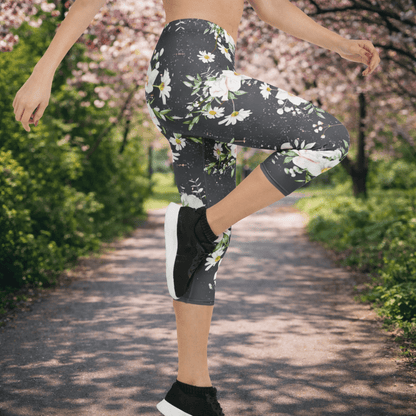 Capri - Leggings – Weißes Blumenmuster - YogaStylz