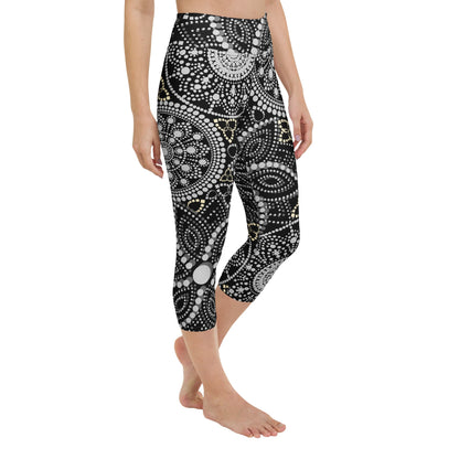 Mandala Capri - Yoga - Leggings Schwarz Weiß – Hoher Bund & 4 - Wege - Stretch | Bequeme Wadenleggings für Damen im Boho - Stil - YogaStylz
