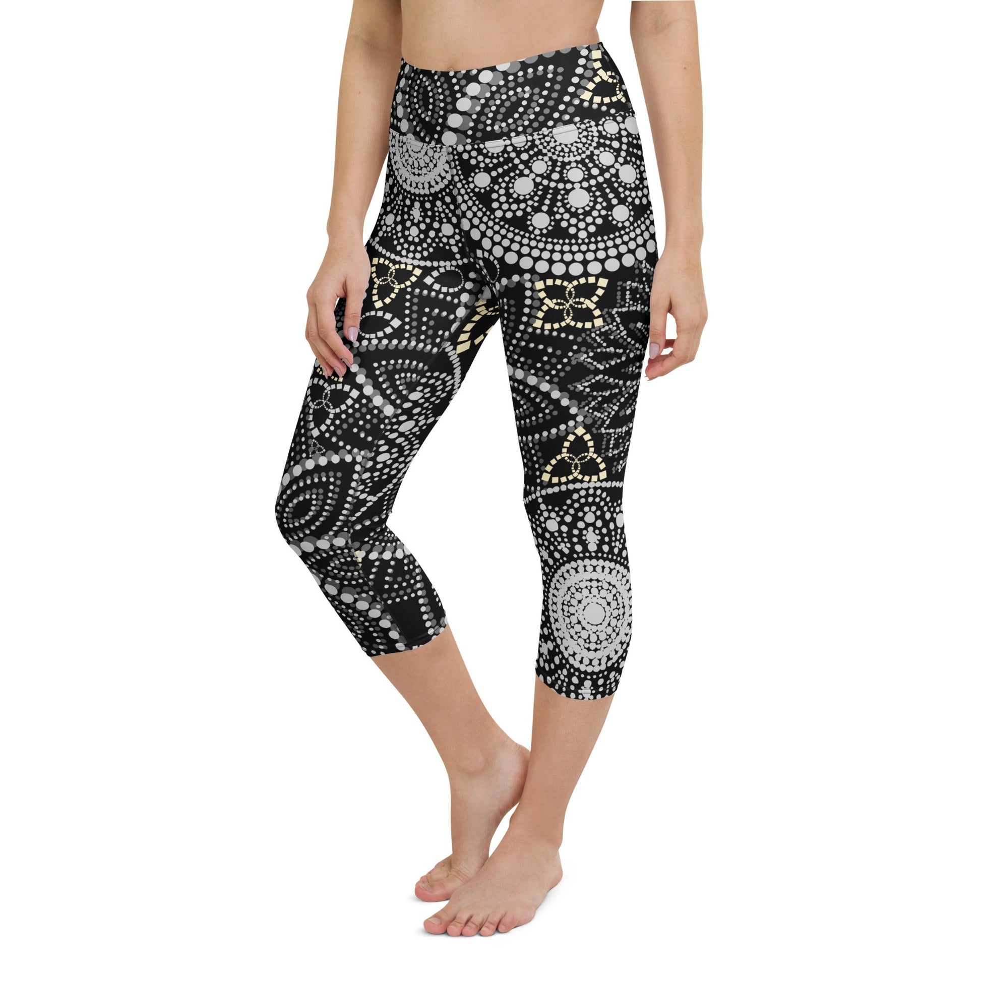 Mandala Capri - Yoga - Leggings Schwarz Weiß – Hoher Bund & 4 - Wege - Stretch | Bequeme Wadenleggings für Damen im Boho - Stil - YogaStylz