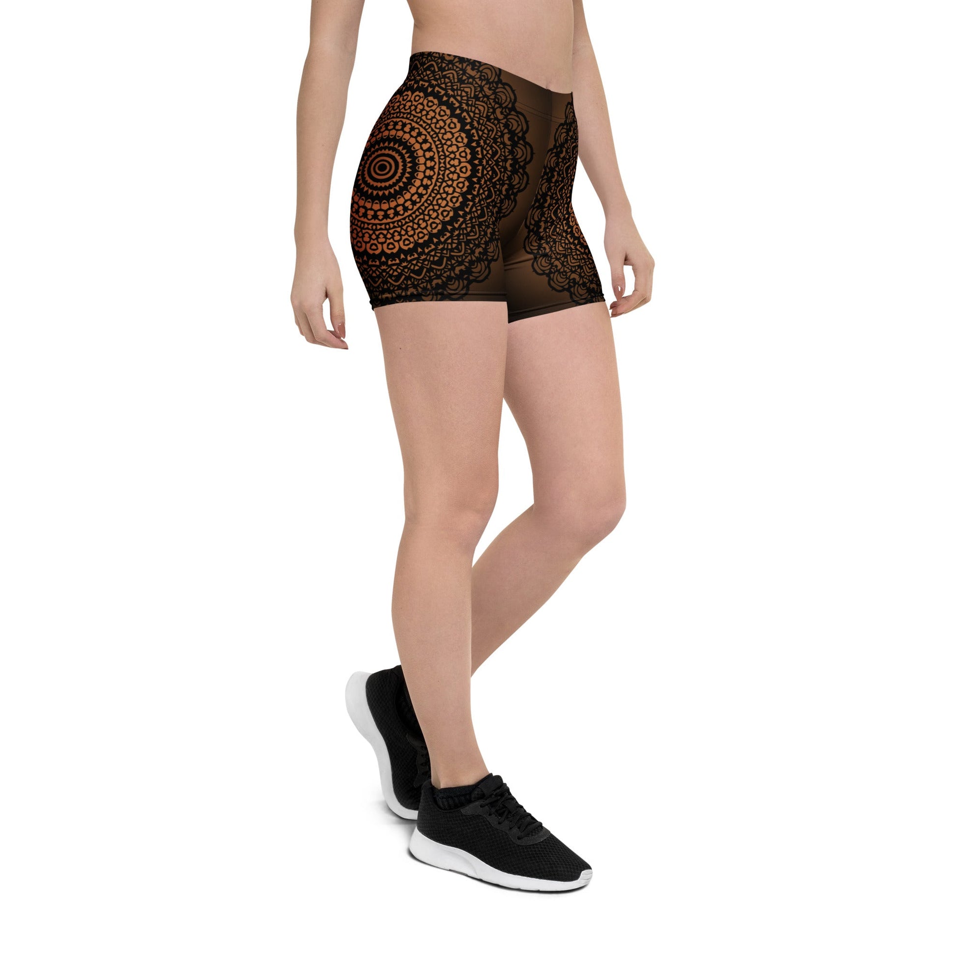 Mandala Shorts Braun Schwarz – Bequeme Boho - Shorts mit 4 - Wege - Stretch & elastischem Bund | Performance - Shorts für Yoga & Fitness - YogaStylz
