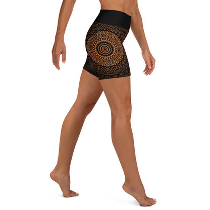 Mandala Shorts Braun Schwarz – Boho Sport - Shorts mit hohem Bund & 4 - Wege - Stretch | Figurbetont & weich für Workout & Yoga - YogaStylz