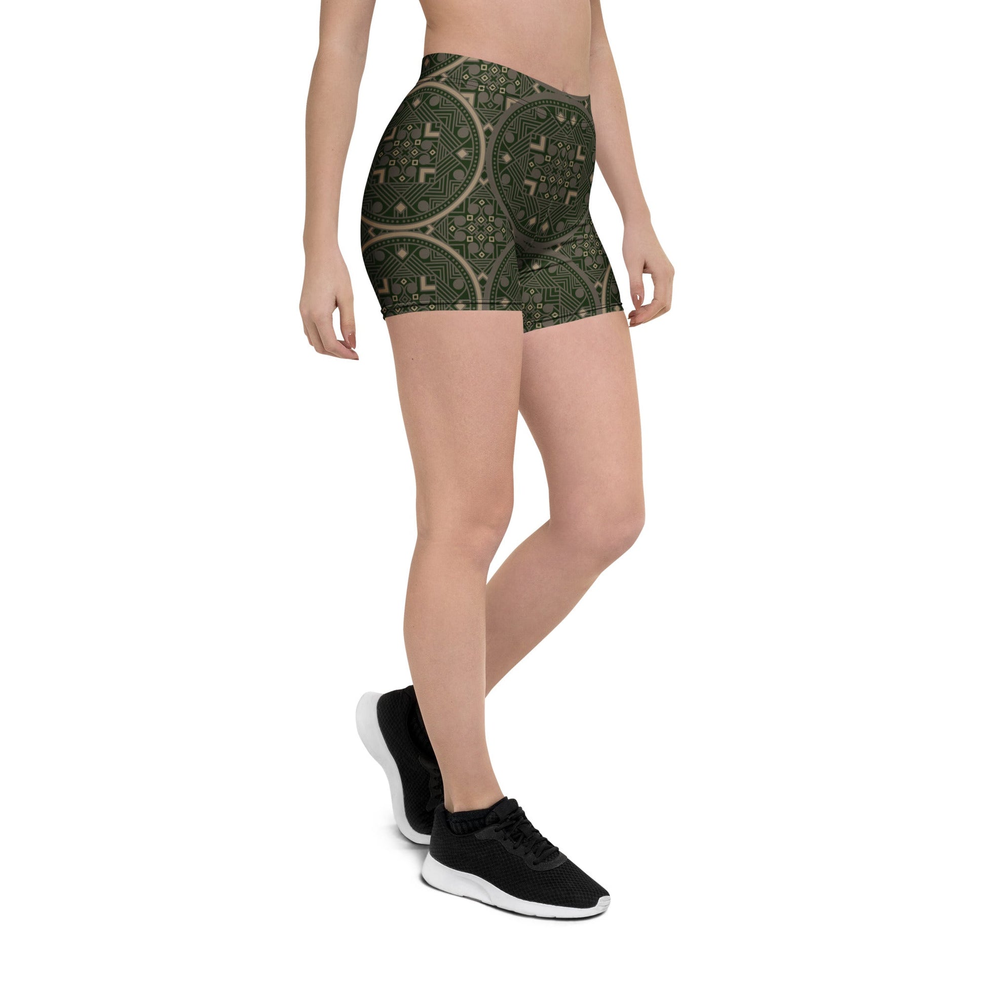 Mandala Shorts Grün – Boho Performance - Shorts mit orientalischem Muster & elastischem Bund | Stretch - Sportshorts für Damen - YogaStylz