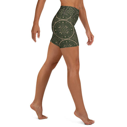 Mandala Shorts Grün – Boho Trainingsshorts mit orientalischem Muster, 4 - Wege - Stretch & hohem Bund | Sportshorts Damen - YogaStylz