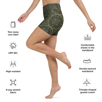 Mandala Shorts Grün – Boho Trainingsshorts mit orientalischem Muster, 4 - Wege - Stretch & hohem Bund | Sportshorts Damen - YogaStylz