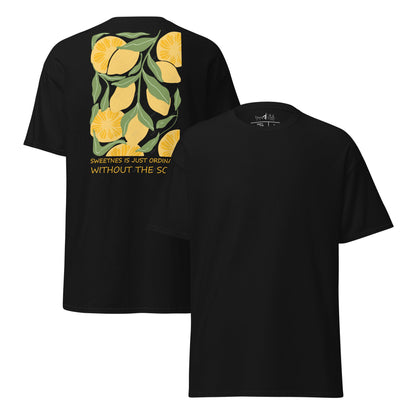 Süße ist nichts Besonderes – Backprint T-Shirt Unisex – Streetwear Spruchshirt – 100 % Baumwolle - YogaStylz