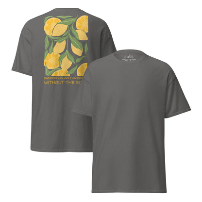 Süße ist nichts Besonderes – Backprint T-Shirt Unisex – Streetwear Spruchshirt – 100 % Baumwolle - YogaStylz