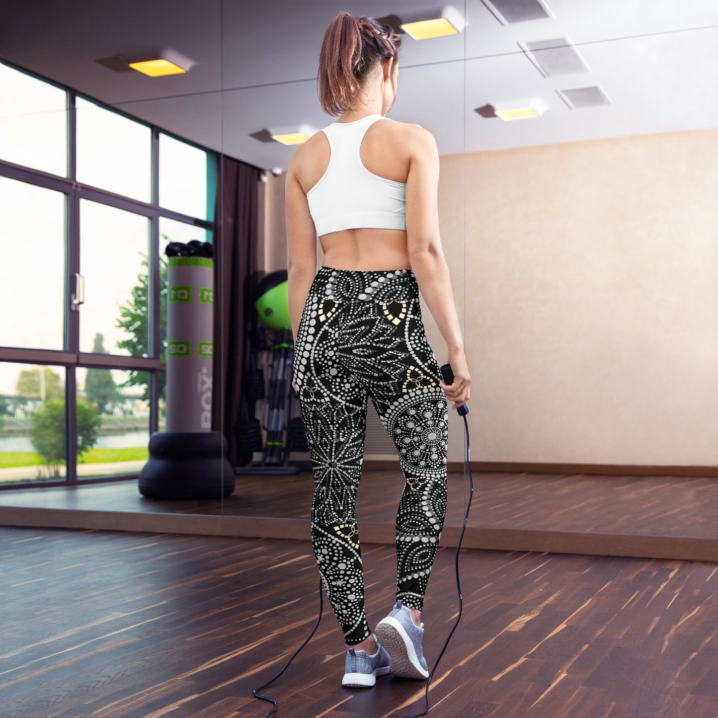 Yoga Leggings Mandala Schwarz Weiß – Superweiche Leggings mit hohem Bund & 4 - Wege - Stretch | Boho Sporthose Damen - YogaStylz